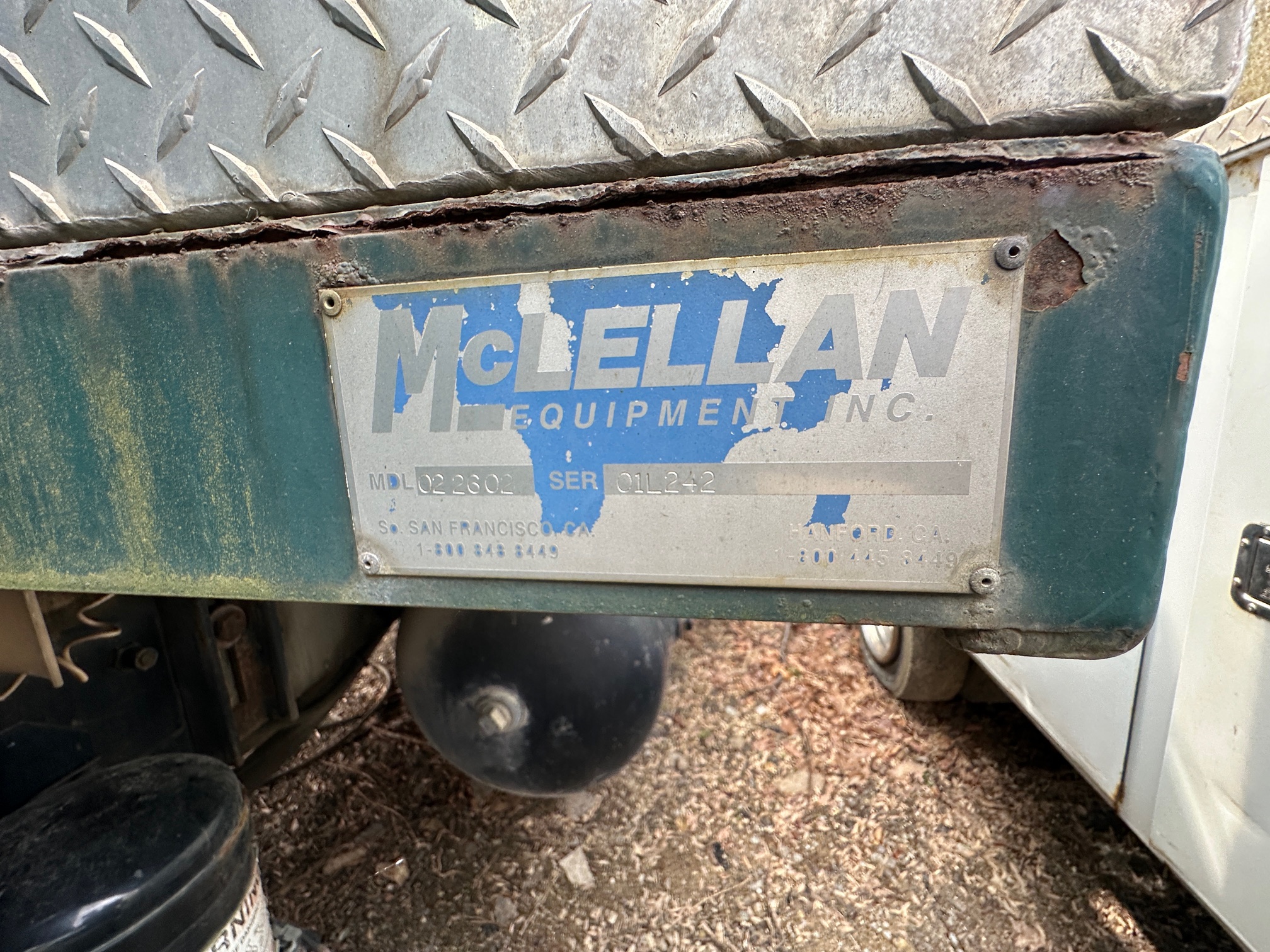 2002 PETERBILT 330 - view 18 of 61