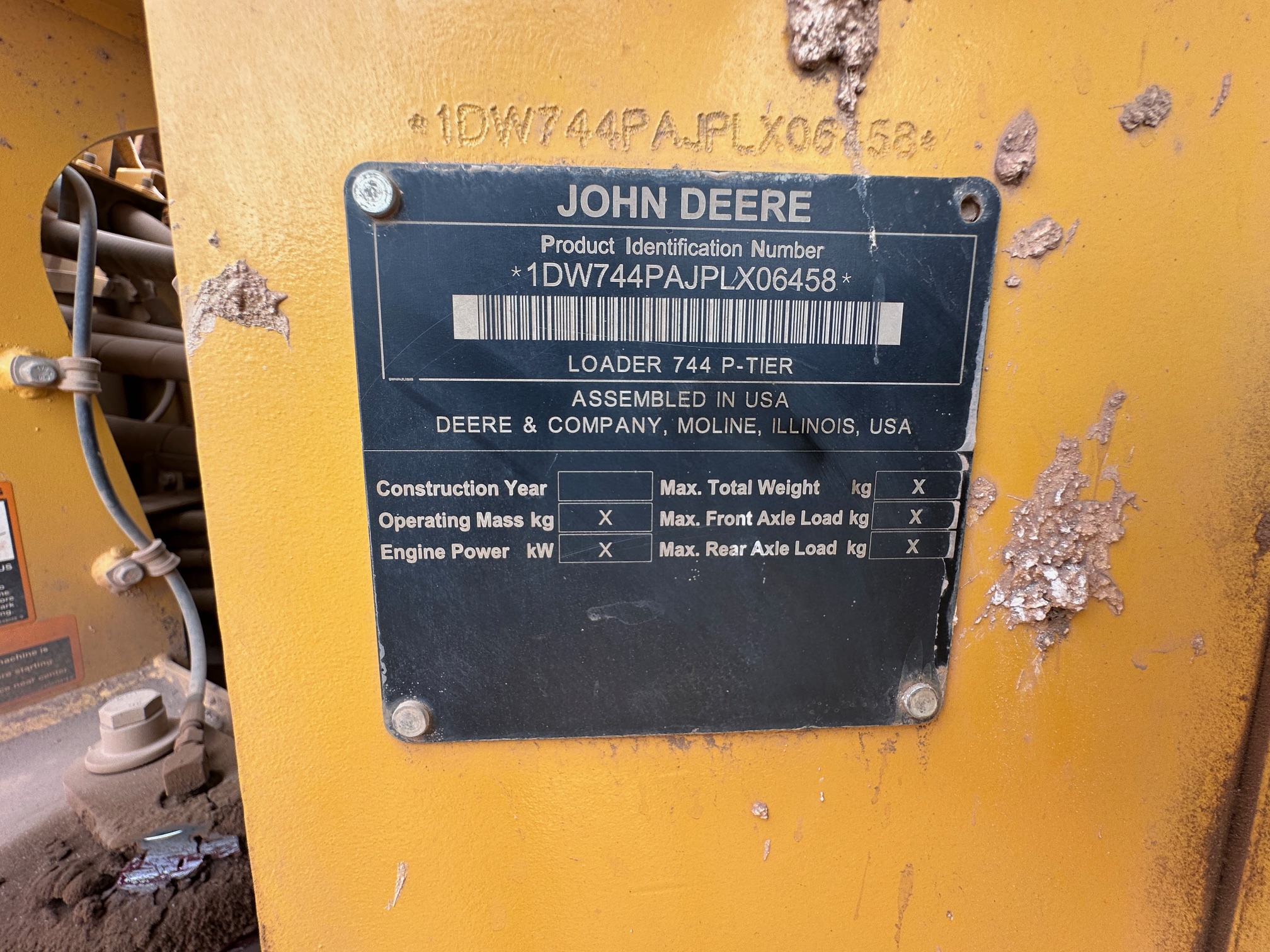 2023 DEERE 744P - view 16 of 53