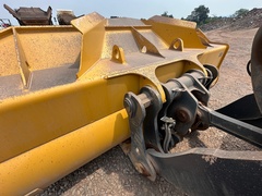 2023 DEERE 744P - Image 19