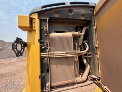 2023 DEERE 744P - Image 28