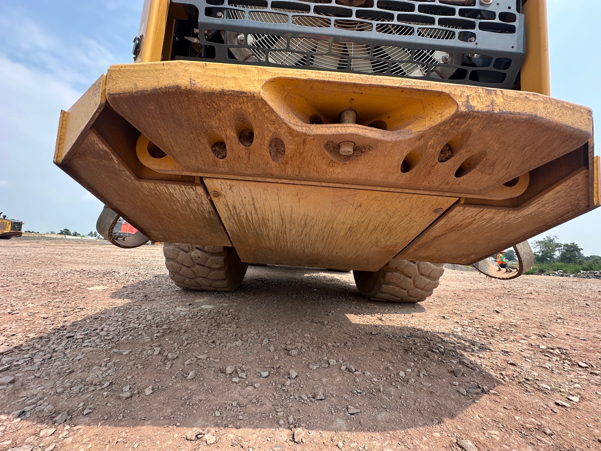 2023 DEERE 744P - Image 29