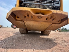 2023 DEERE 744P - Image 29