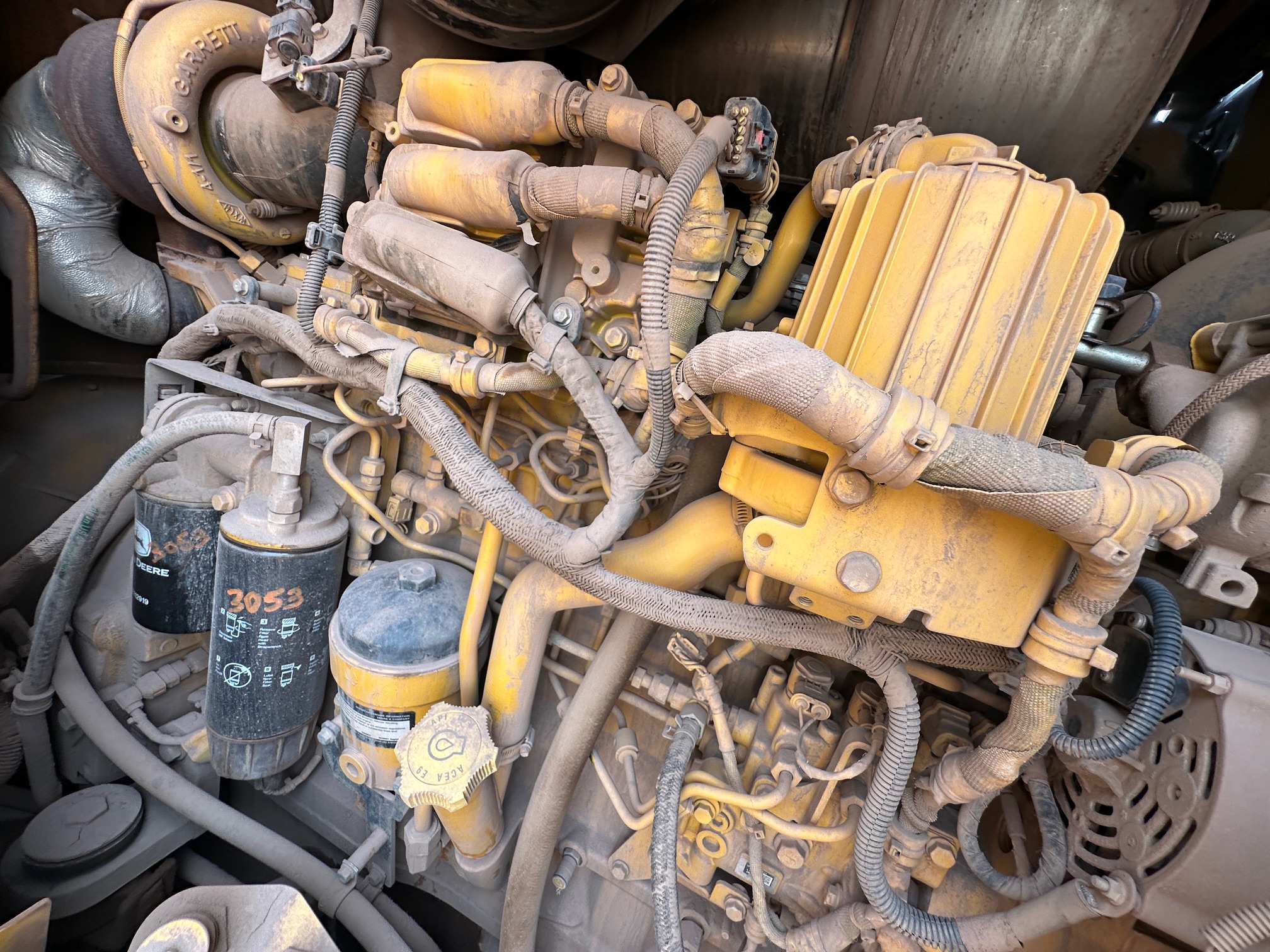 2023 DEERE 744P - Image 38