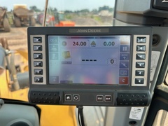 2023 DEERE 744P - Image 40