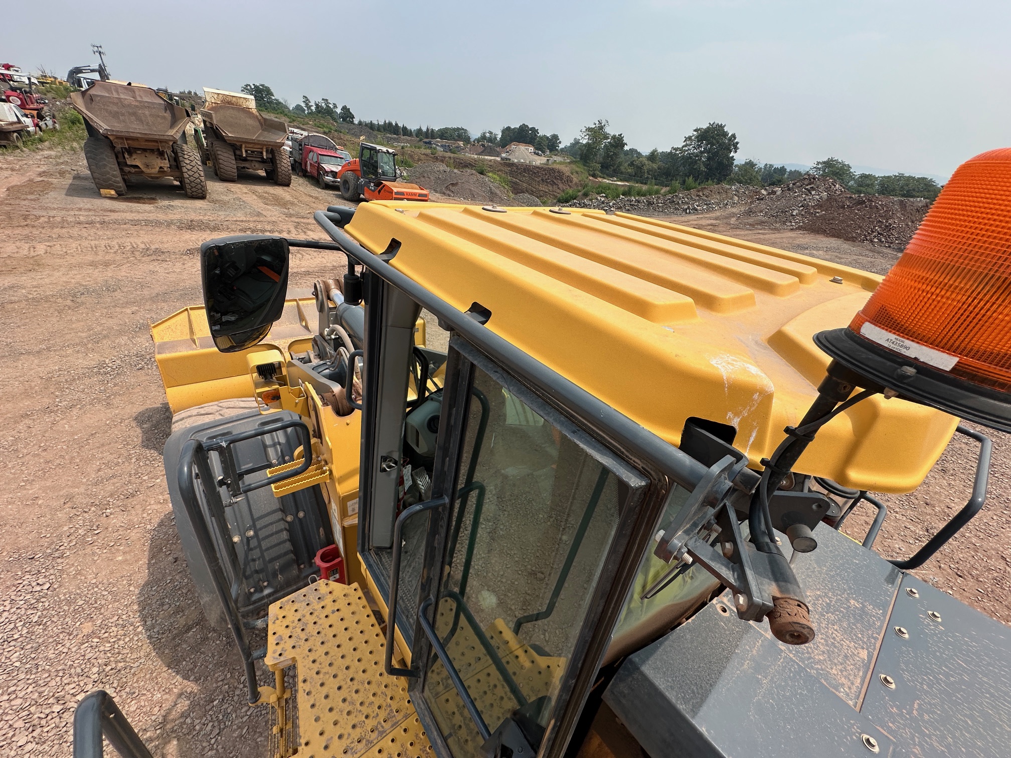 2023 DEERE 744P - Image 48