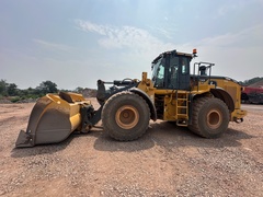 2023 DEERE 744P - Image 5