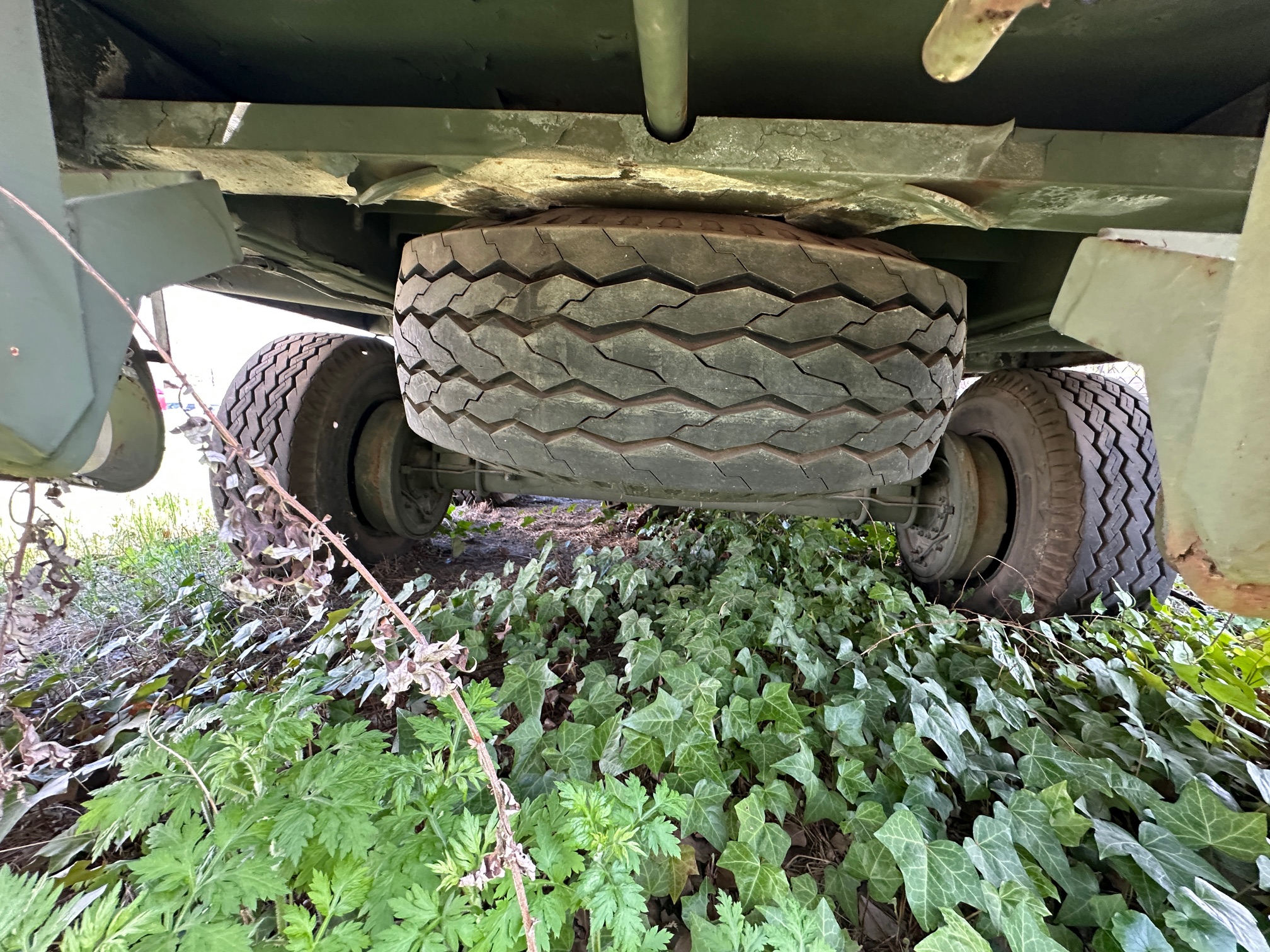 1989 MILITARY M1061A1 10-Ton Trailer - view 17 of 27