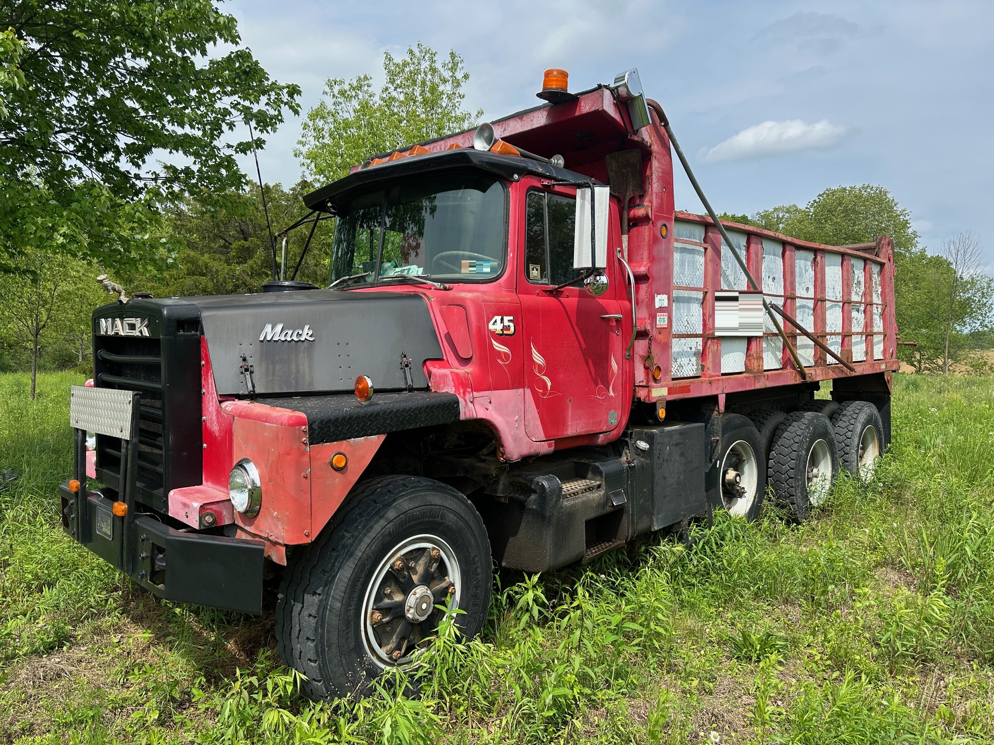 1977 MACK DM685 - view 2 of 43