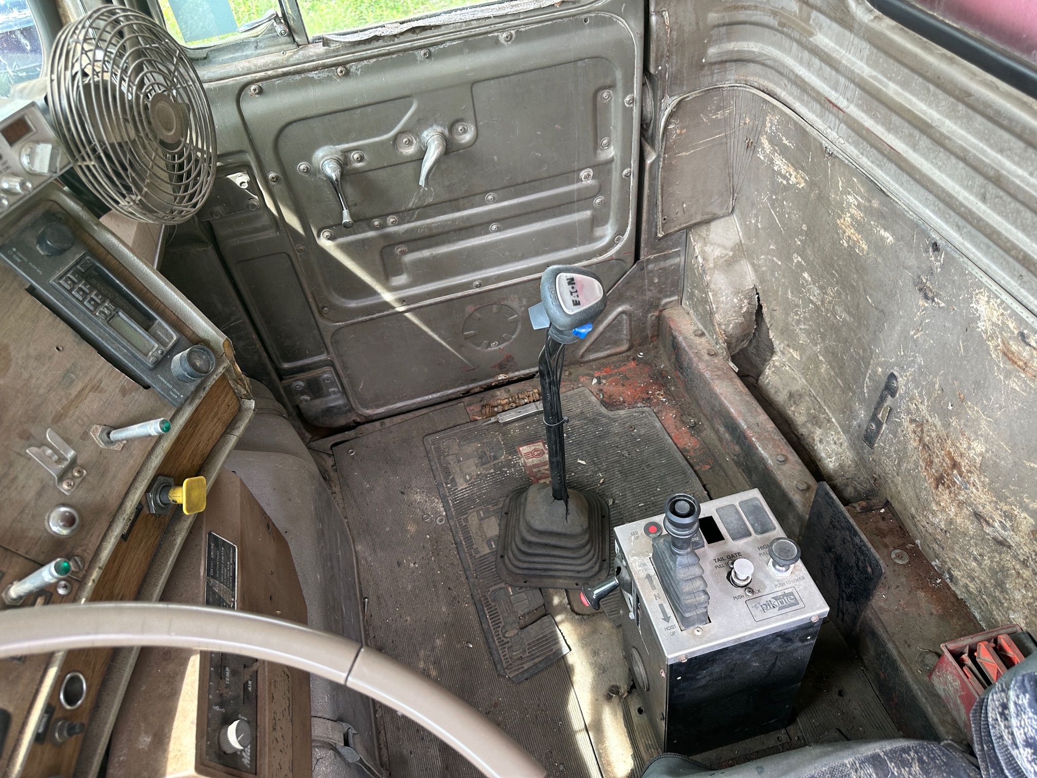 1977 MACK DM685 - Image 35