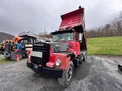 1977 MACK DM685 - Image 6