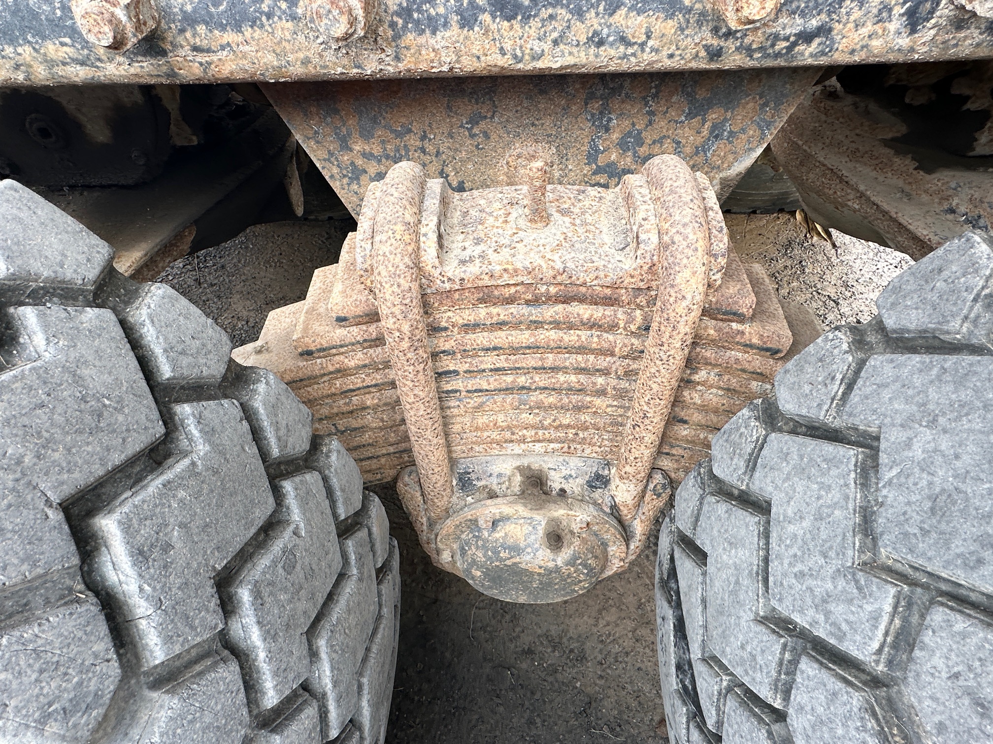 1977 MACK DM685 - Image 16