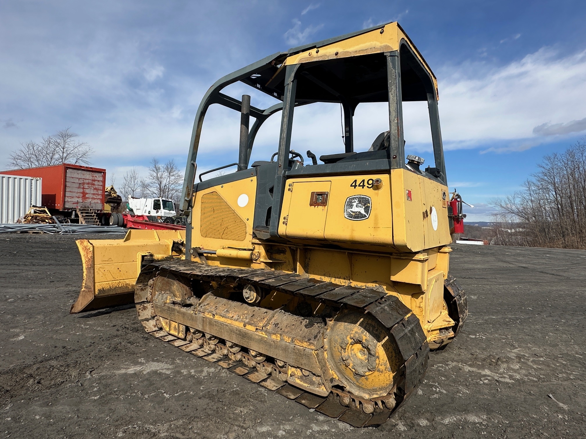 2005 DEERE 650J LT - view 12 of 34