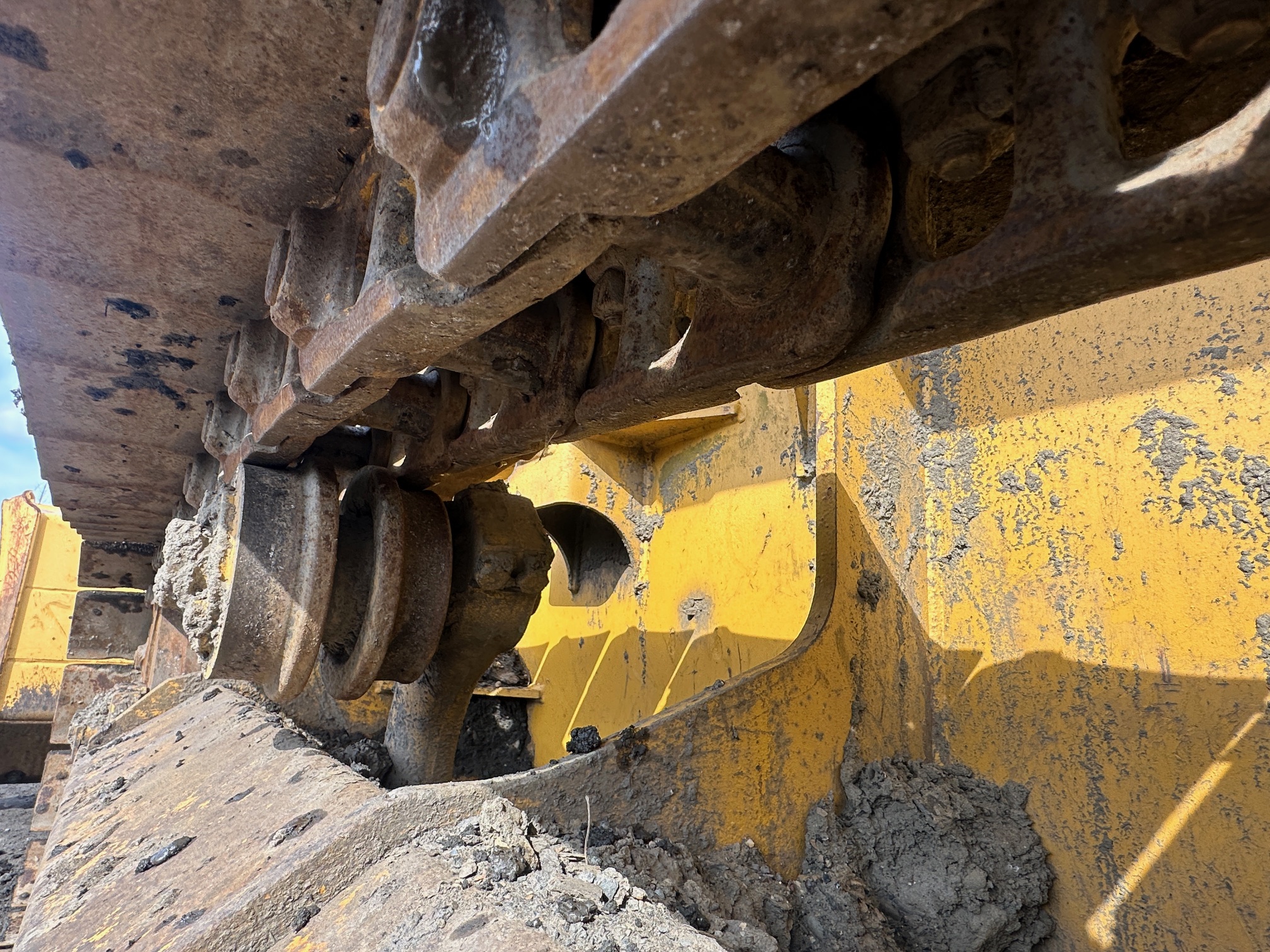 2005 DEERE 650J LT - view 14 of 34