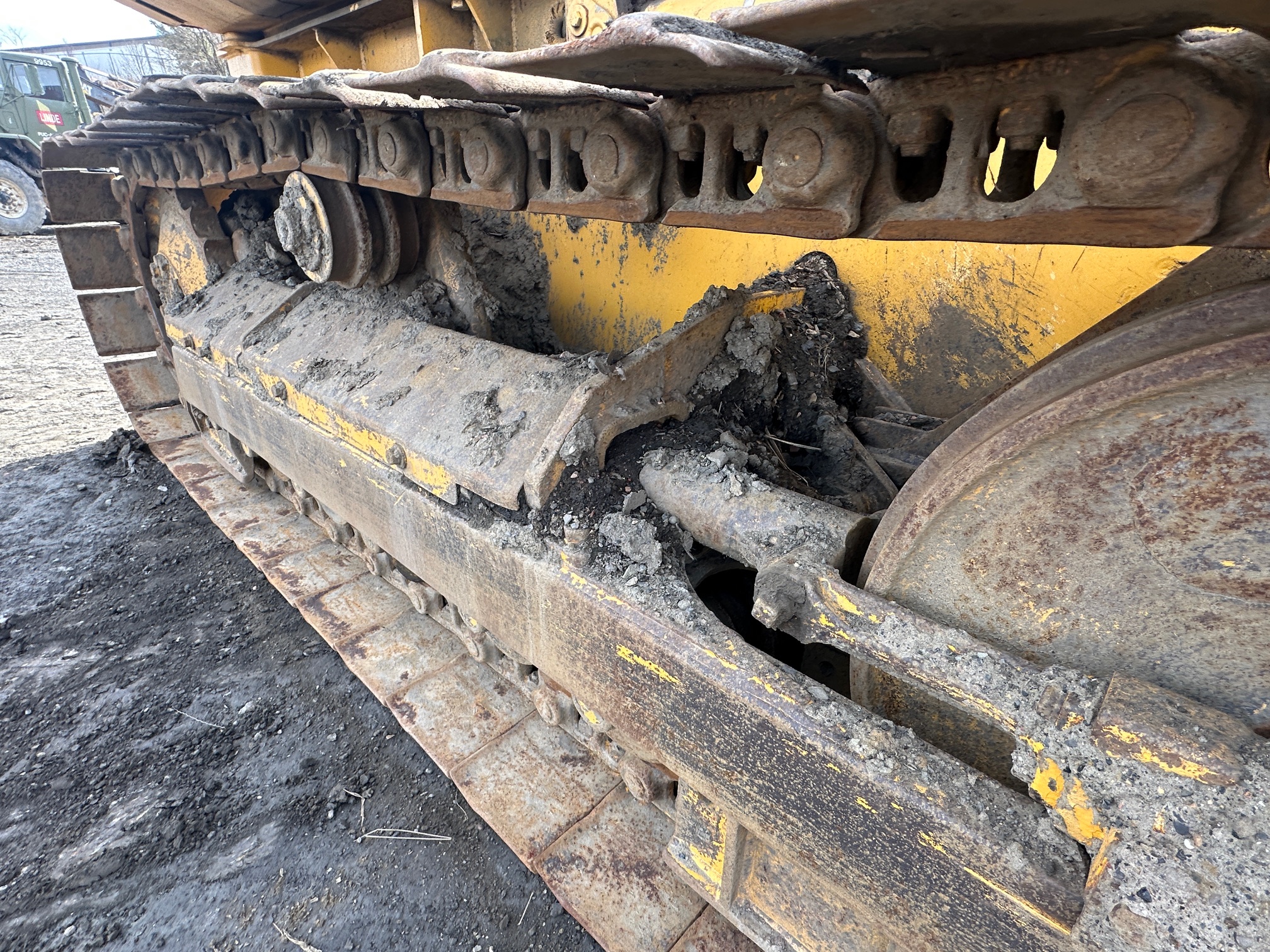 2005 DEERE 650J LT - Image 21