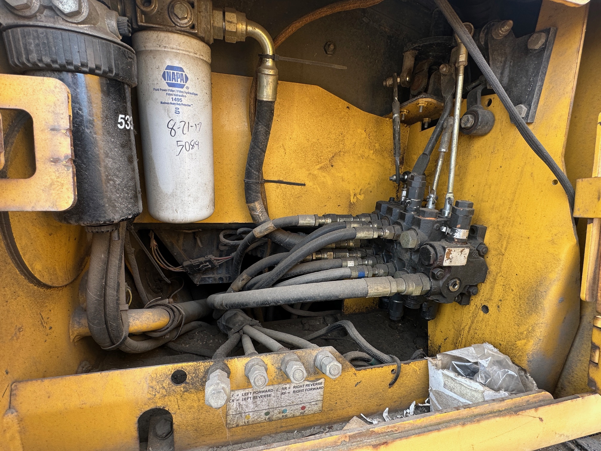 2005 DEERE 650J LT - Image 24