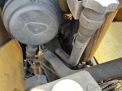 2005 DEERE 650J LT - Image 31