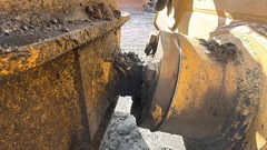 2005 DEERE 650J LT - Image 34