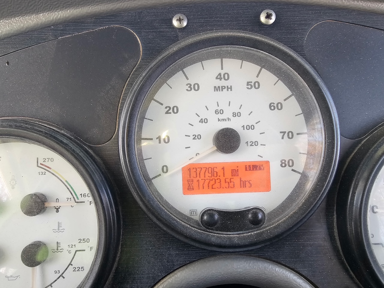 2015 OSHKOSH S-2146 Front Discharge - Image 8