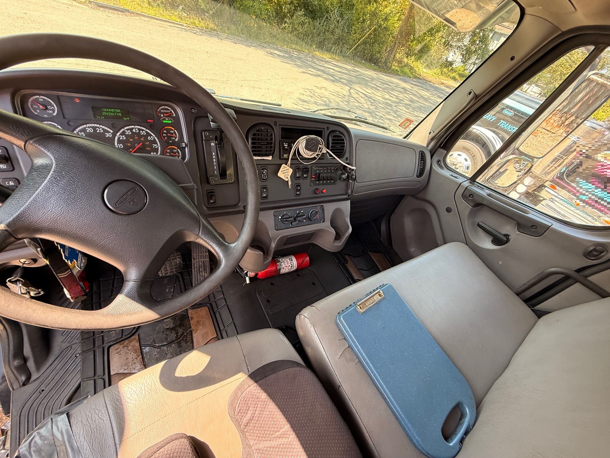 2018 FREIGHTLINER M2 Rollback - Image 13