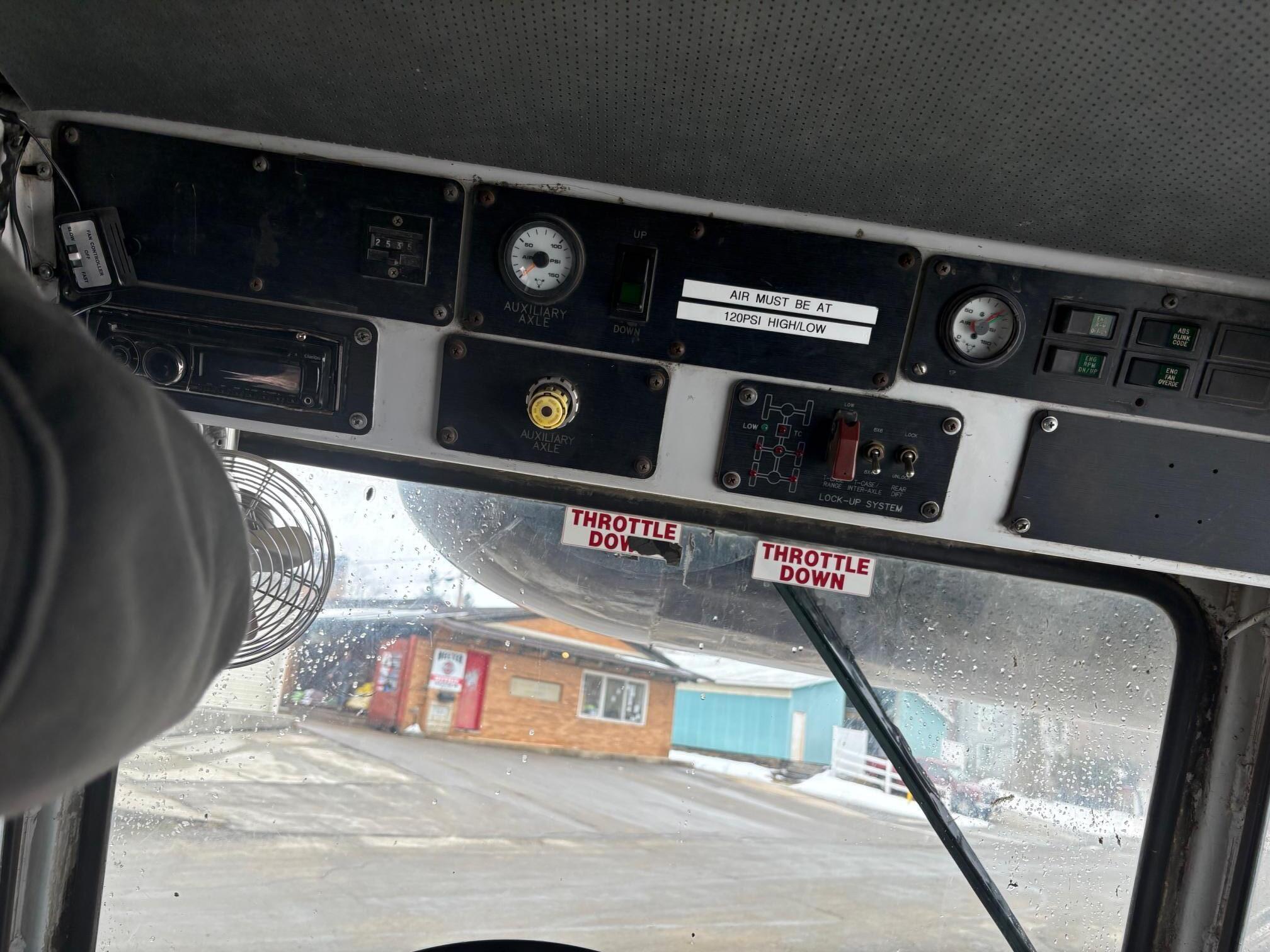 2000 OSHKOSH S2346 - view 18 of 37