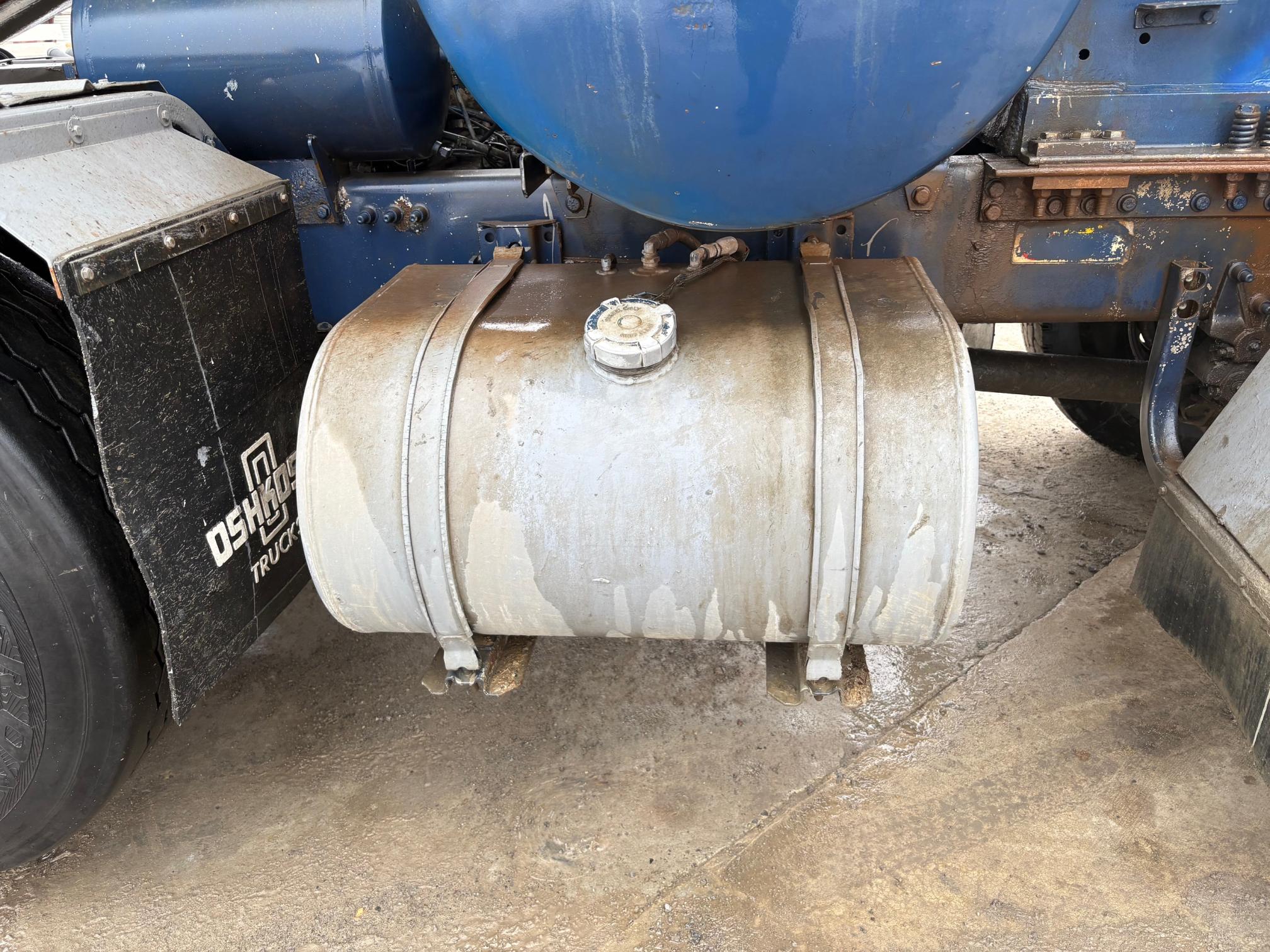 2000 OSHKOSH S2346 - Image 32