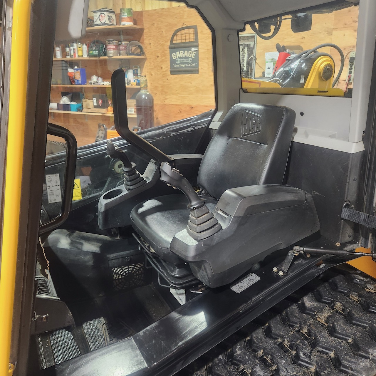2018 JCB 3TS-8T - Image 12
