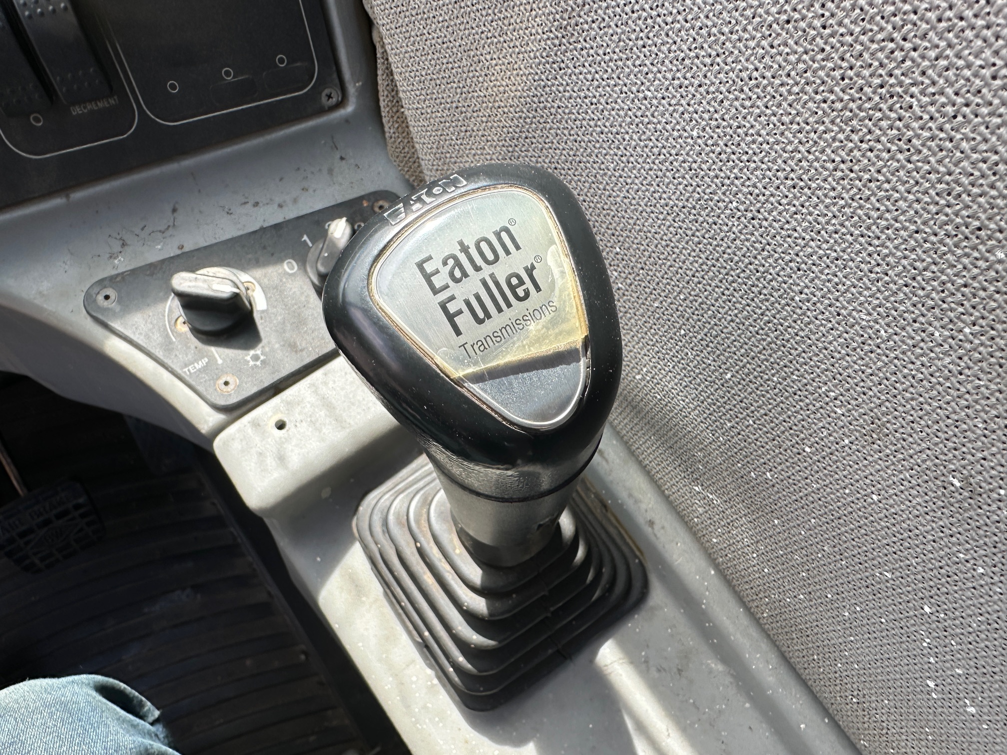 2002 GRADALL XL3100 - Image 28