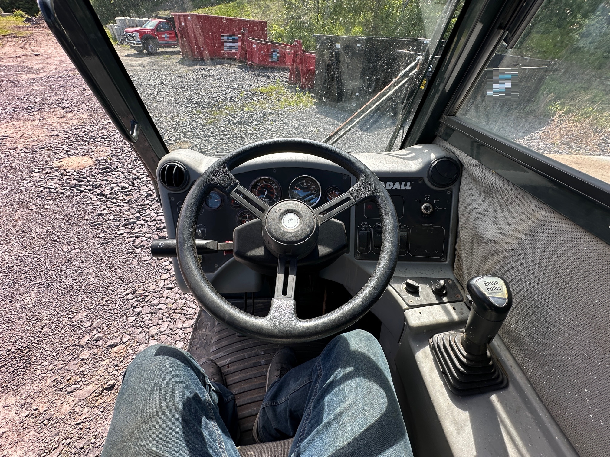 2002 GRADALL XL3100 - Image 32