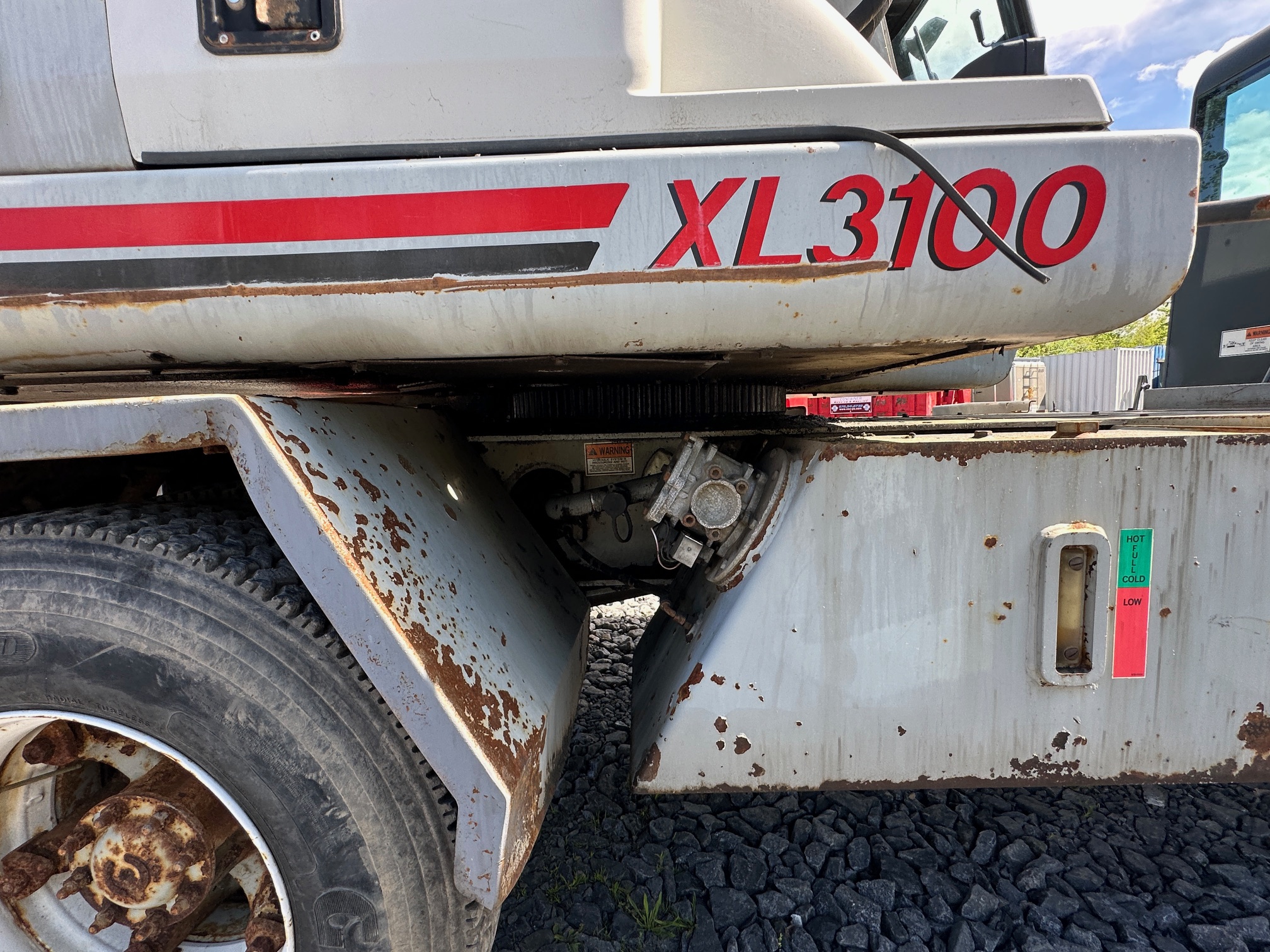 2002 GRADALL XL3100 - Image 35