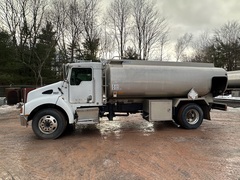 2004 KENWORTH T300 Fuel Tanker - Image 2