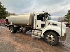 2004 KENWORTH T300 Fuel Tanker - Image 6