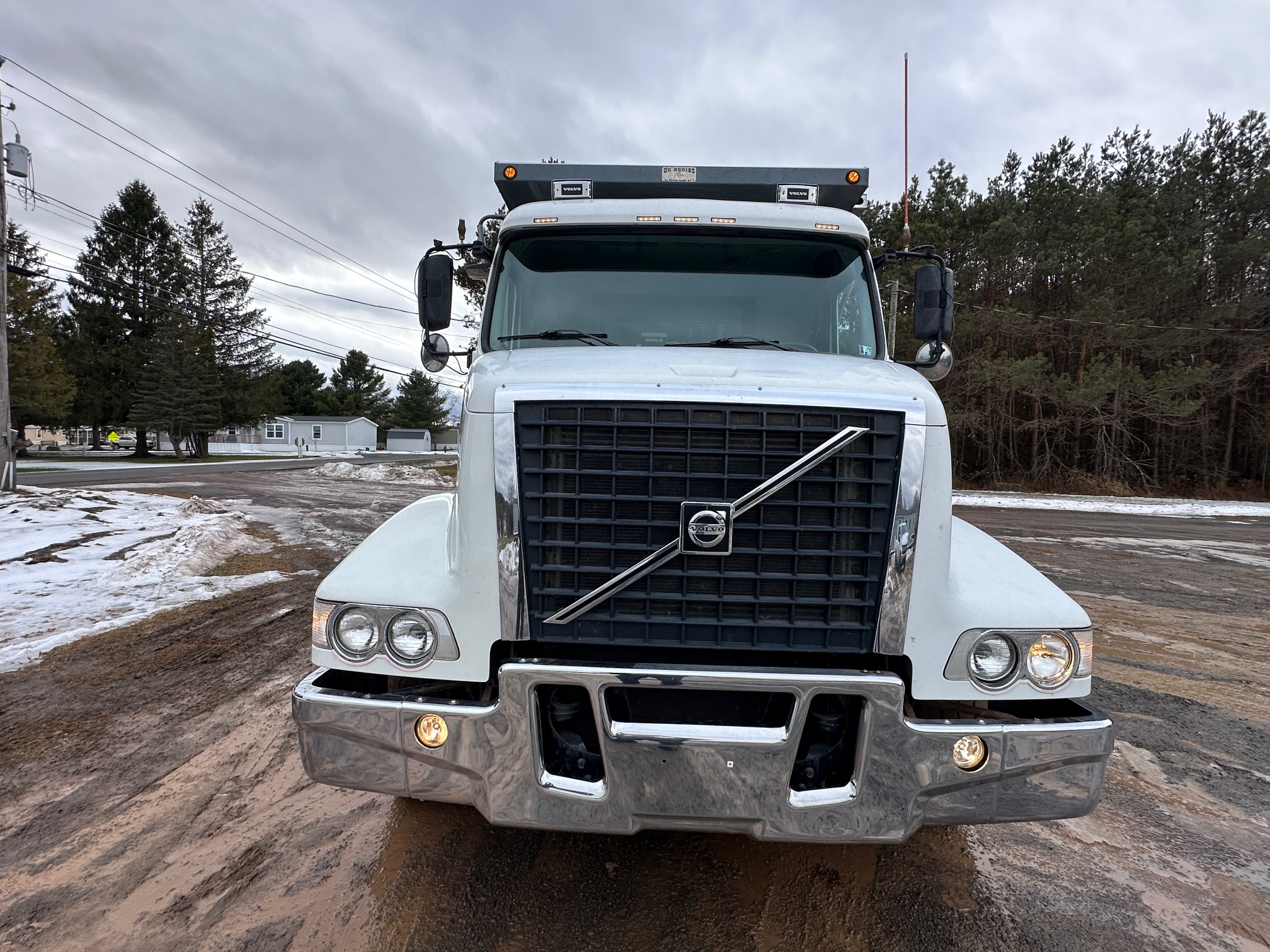 2008 VOLVO VHD64F200 - Image 4