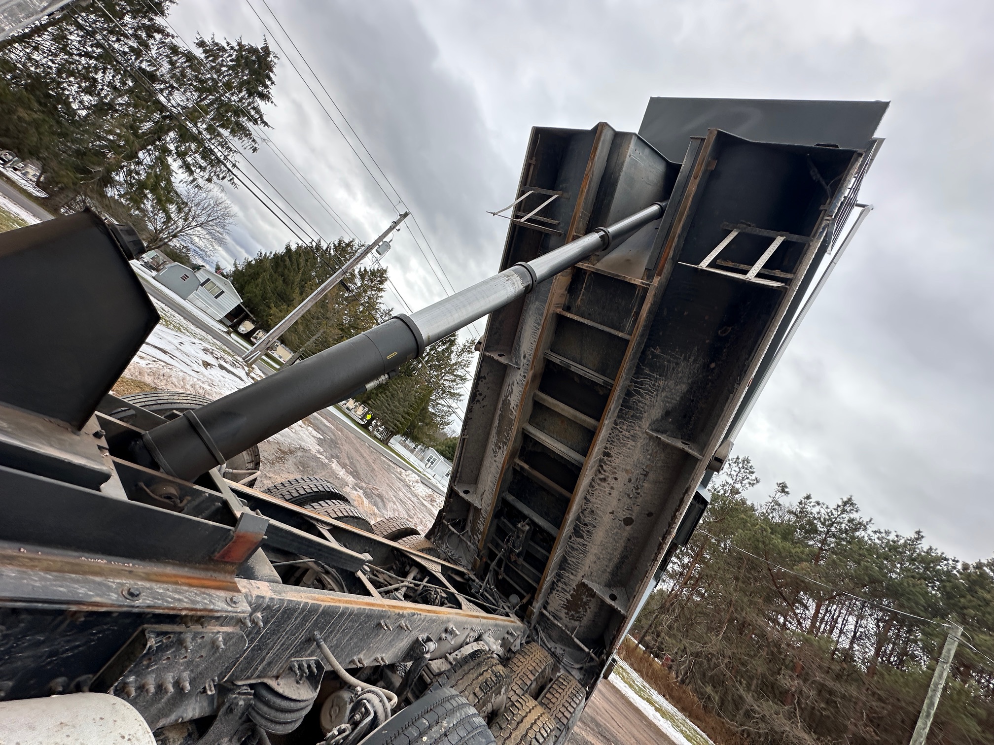 2008 VOLVO VHD64F200 - Image 25