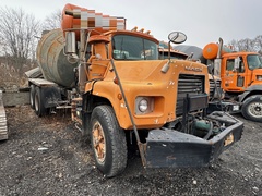 2001 MACK DM690SX - Image 3