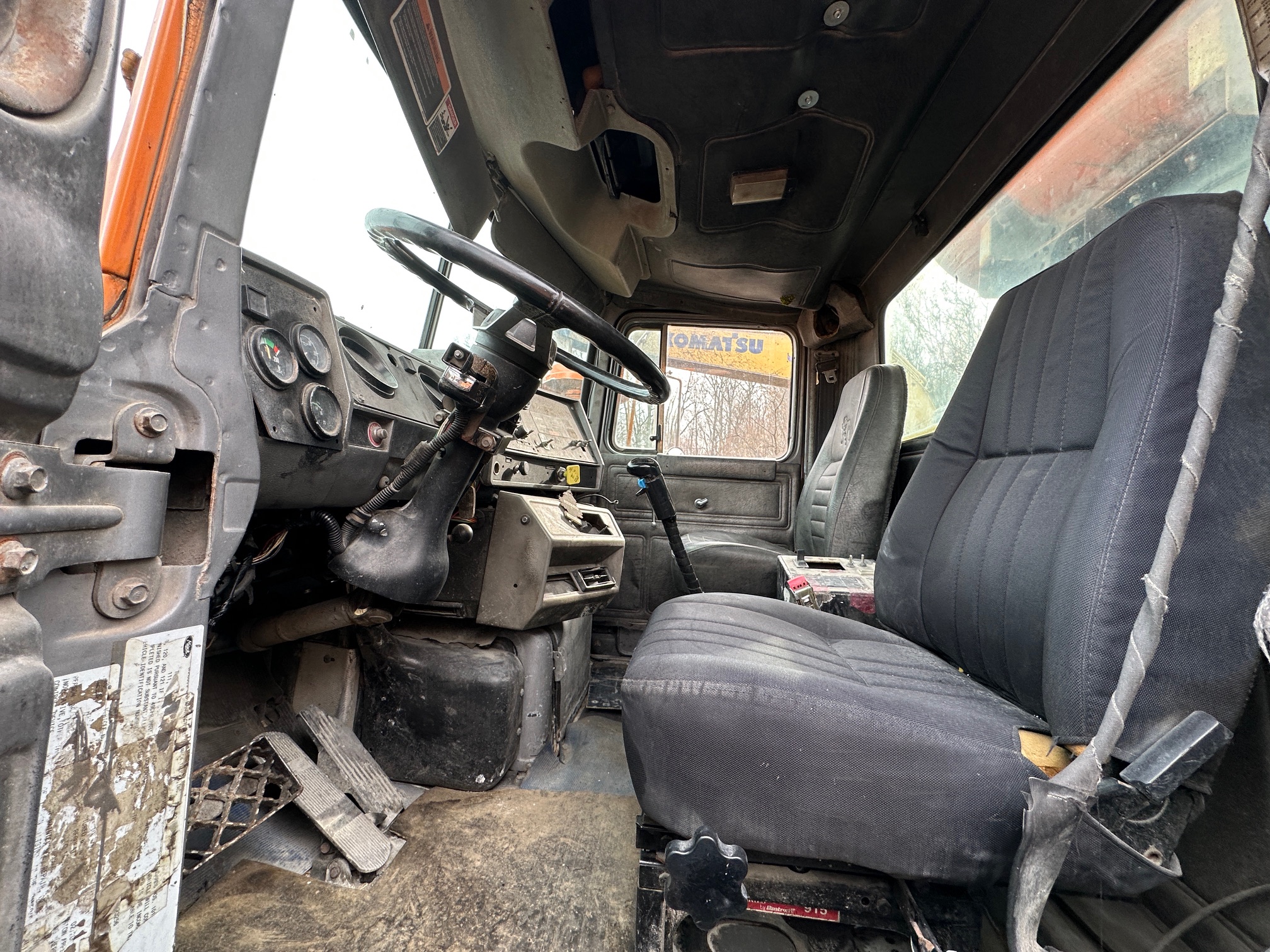 2001 MACK DM690SX - Image 22