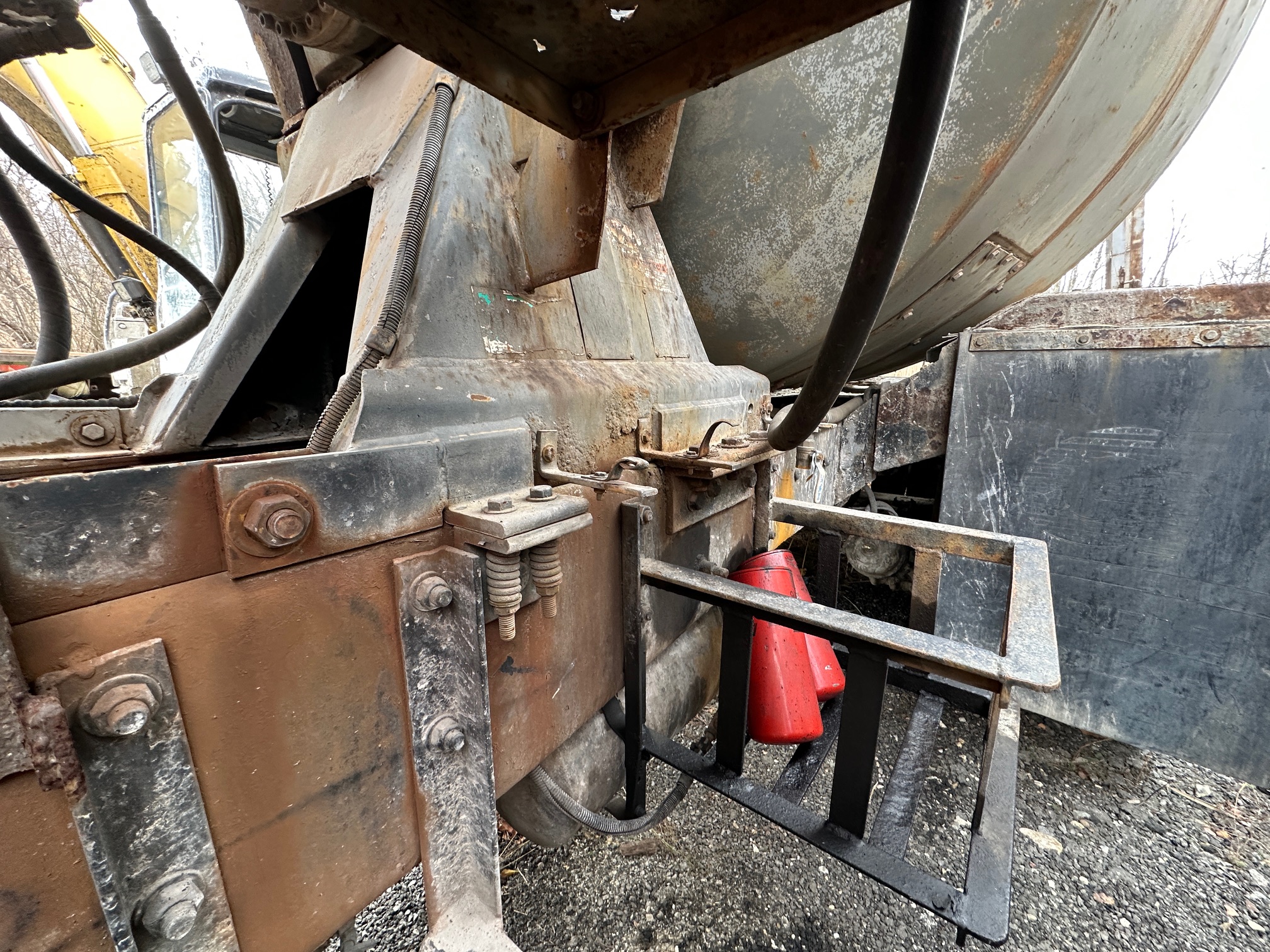 2001 MACK DM690SX - Image 27