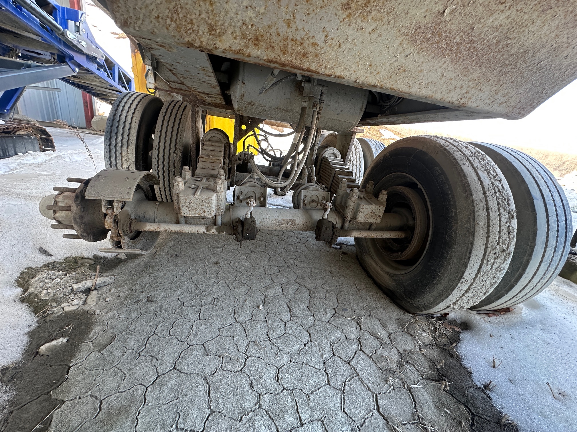 2016 SPECTEC 36' Half Round - view 10 of 28