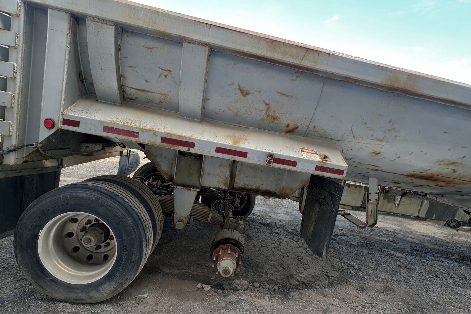 2016 SPECTEC 36' Half Round - view 6 of 28