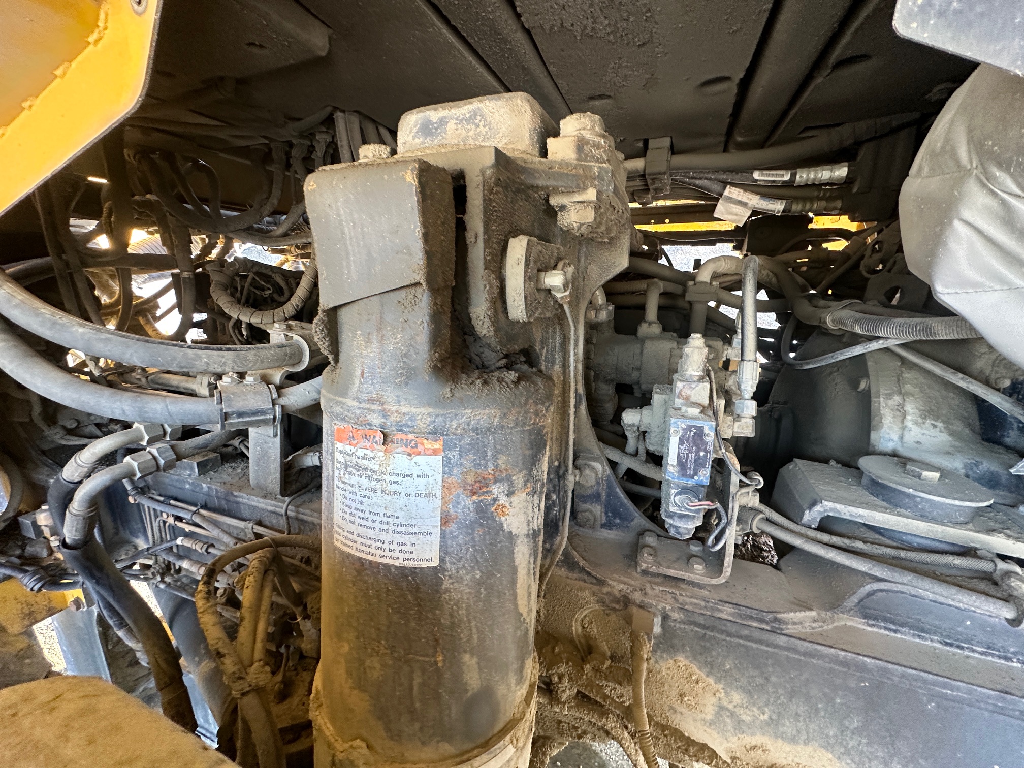 2008 KOMATSU HM350-2 - view 16 of 31