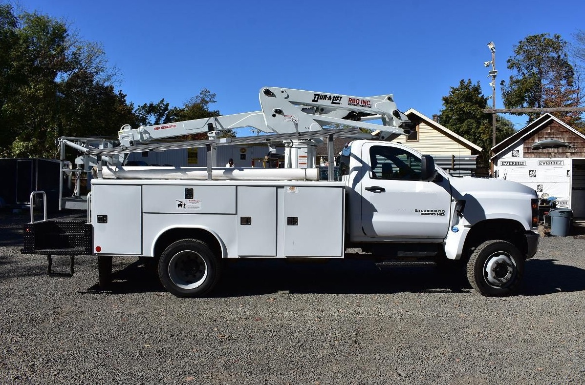 2022 CHEVROLET 5500HD 4X4 - Image 3