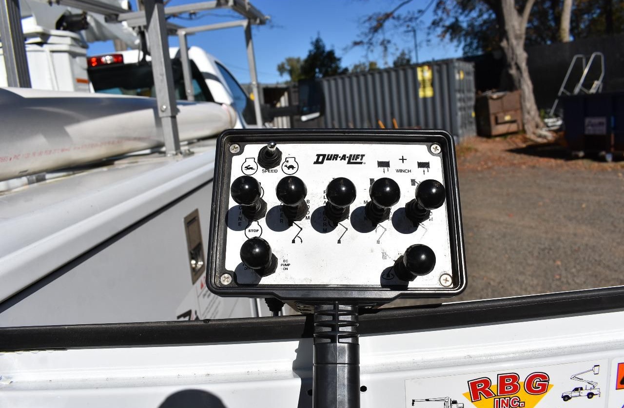 2022 CHEVROLET 5500HD 4X4 - Image 9