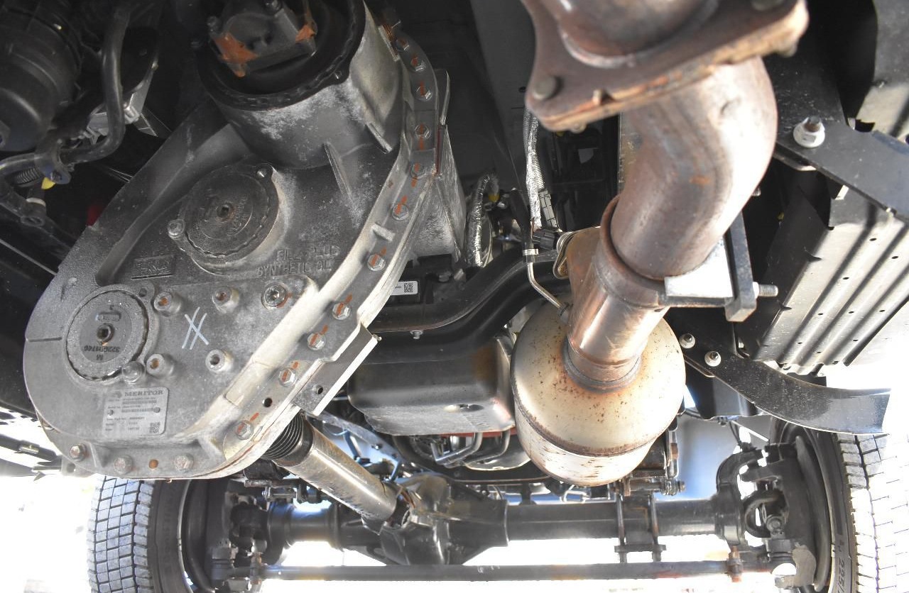 2022 CHEVROLET 5500HD 4X4 - Image 22