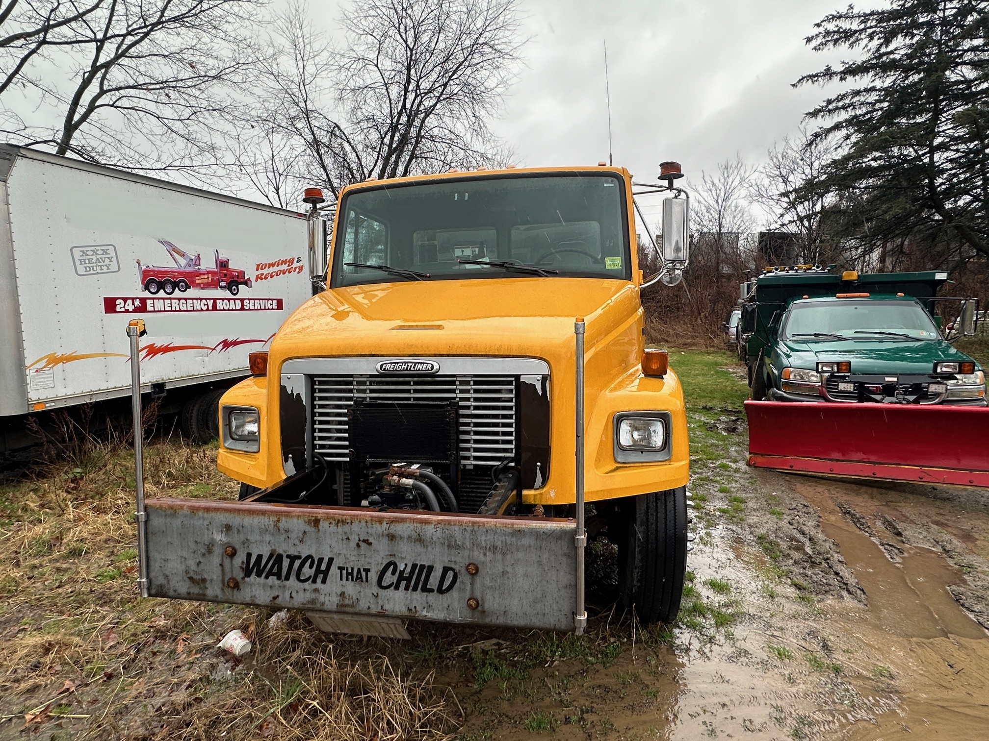 2002 FREIGHTLINER FL70 - view 5 of 38