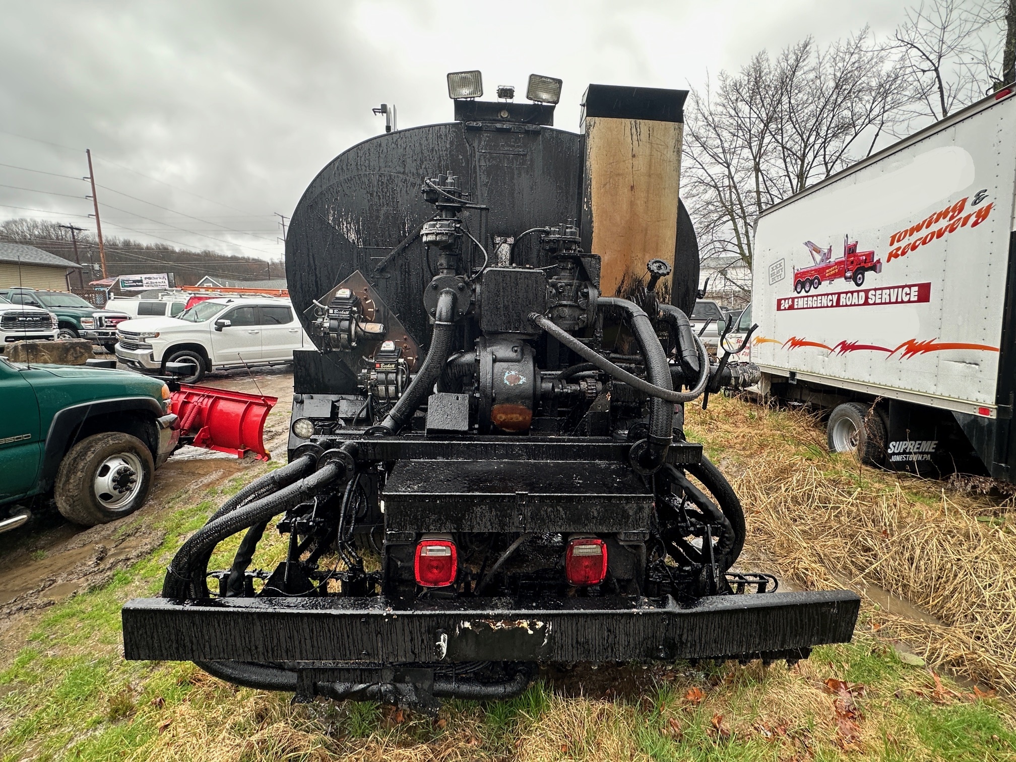 2002 FREIGHTLINER FL70 - Image 10