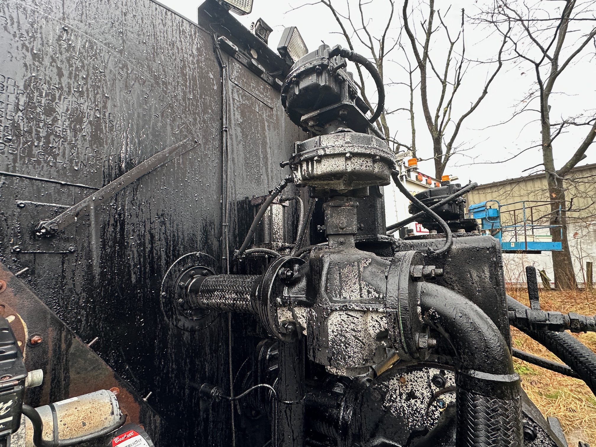 2002 FREIGHTLINER FL70 - Image 15