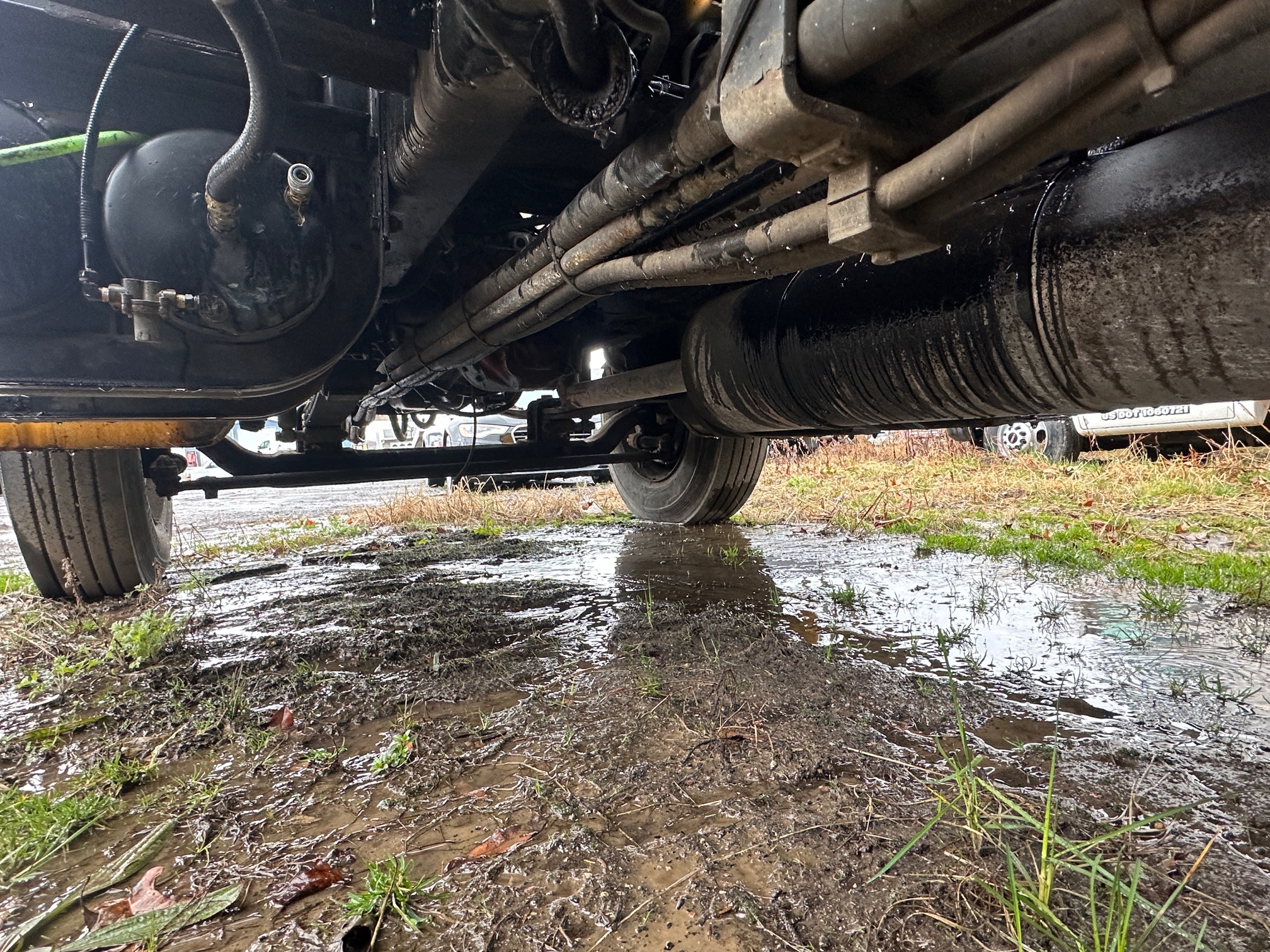 2002 FREIGHTLINER FL70 - Image 30