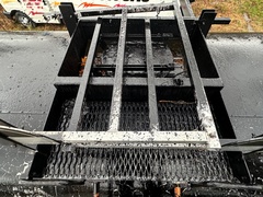 2002 FREIGHTLINER FL70 - Image 31