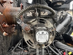 2002 FREIGHTLINER FL70 - Image 36