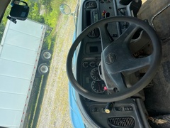 2004 FREIGHTLINER M2 Business Class - Image 11