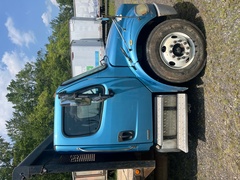 2004 FREIGHTLINER M2 Business Class - Image 6